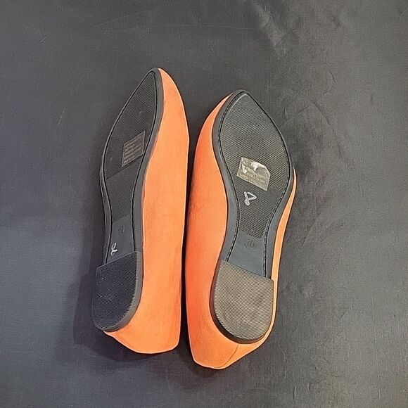 BRAND NEW CHARLES ALBERT SUEDE POINTED TOE SLIP-ON WOMEN"S FLAT SHOE - Picture 11 of 13